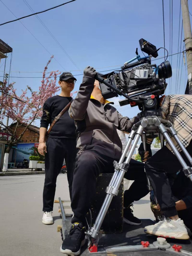 滦平县广告片拍摄：快消品牌爆款之选，网感内容适配社媒传播！