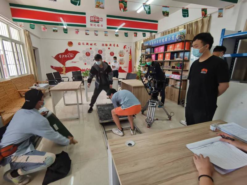 滦平县广告片拍摄公司：极简主义践行者，少即是多的视觉哲学